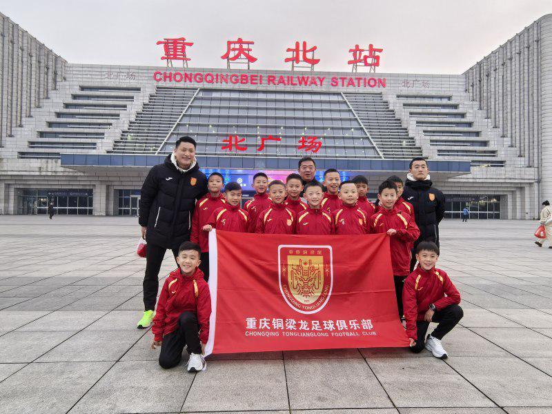MK体育官方网站-恩师讲述向余望成长经历，希望8至10年培养更多向余望