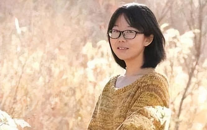 MK体育登录入口-45岁的李娟近况曝光，住15W的房子，不生孩子也不上班，选择隐居