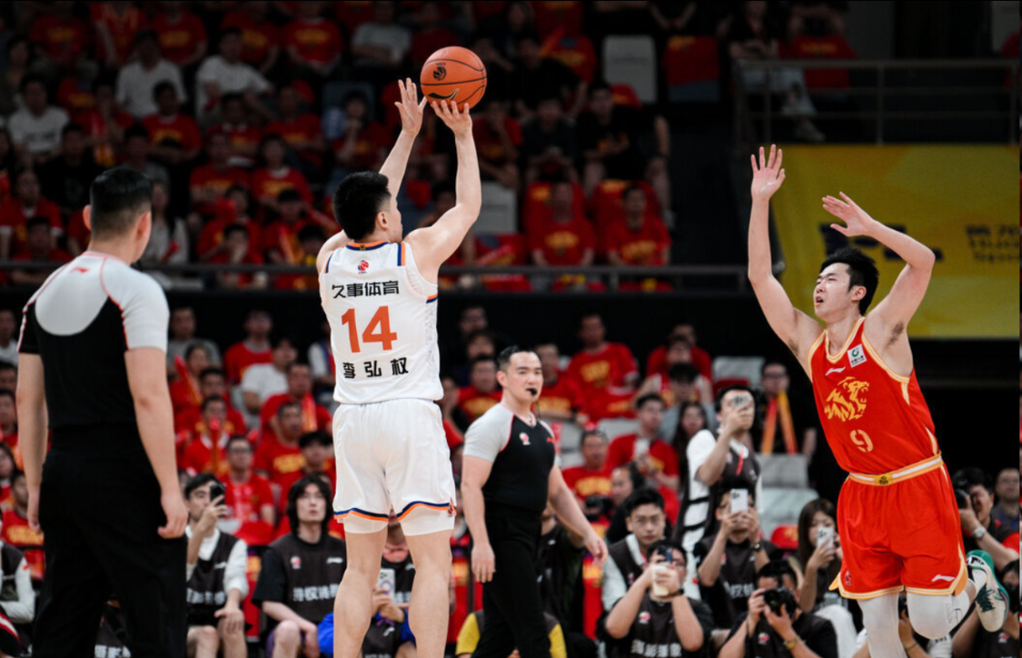MK体育-谁能想到！上海总决赛篮板王仅1米98，3战场均8.3板比王哲林还多